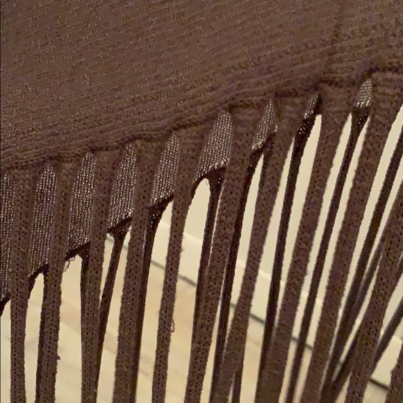 Super cool fringed sleeveless open tunic - Picture 5 of 7